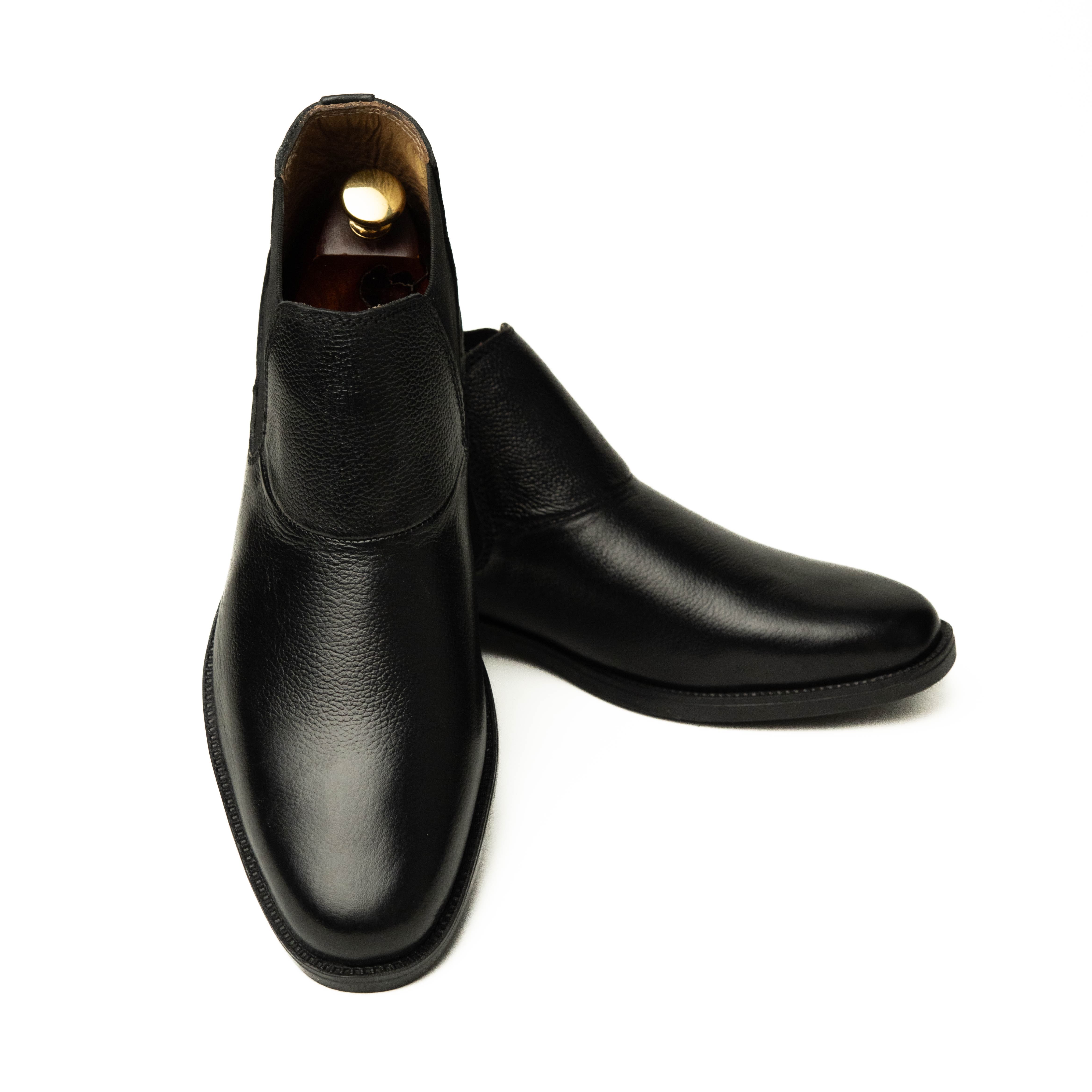 Chelsea Doted Black